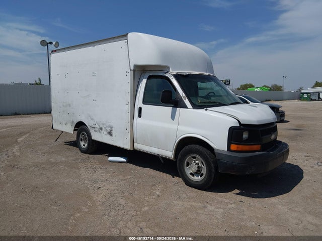46193714 :رقم المزاد ، 1GBHG31KX81163541 vin ، 2008 Chevrolet Express Cutaway Work Van مزاد بيع
