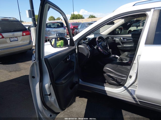 5N1AT2MT5GC747934 Nissan Rogue Sl