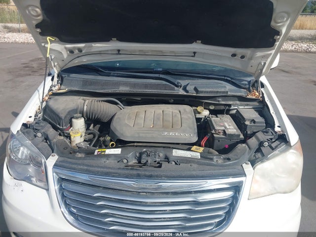 46193786 :رقم المزاد ، 2C4RC1BG3DR604992 vin ، 2013 Chrysler Town & Country Touring مزاد بيع