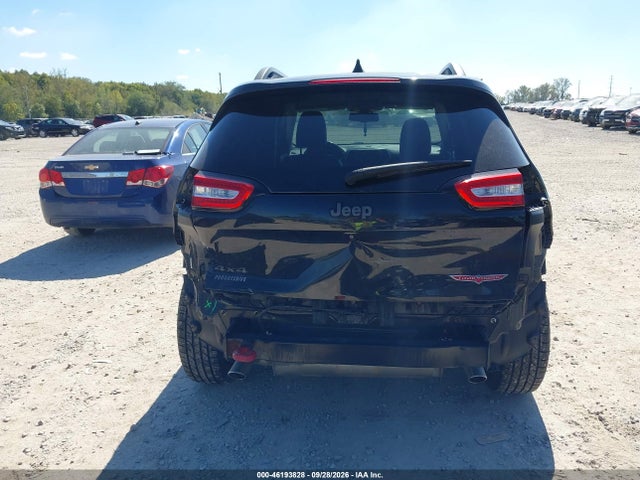 Продажа на аукционе авто 2016 Jeep Cherokee Trailhawk, vin: 1C4PJMBS6GW104808, номер лота: 46193828