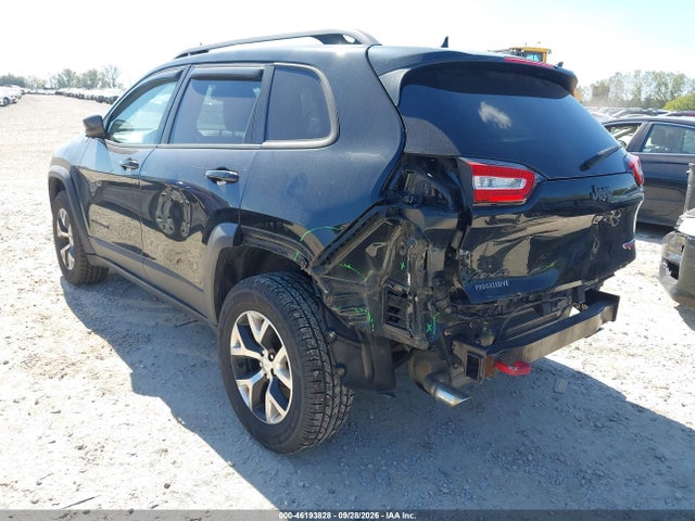 Продажа на аукционе авто 2016 Jeep Cherokee Trailhawk, vin: 1C4PJMBS6GW104808, номер лота: 46193828