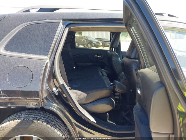 Продажа на аукционе авто 2016 Jeep Cherokee Trailhawk, vin: 1C4PJMBS6GW104808, номер лота: 46193828