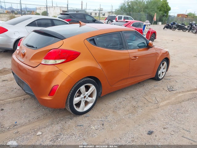 2013 Hyundai Veloster Base W/black მანქანა იყიდება აუქციონზე, vin: KMHTC6AD6DU151122, აუქციონის ნომერი: 46193853