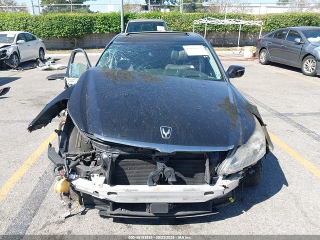 2015 Hyundai Equus Ultimate მანქანა იყიდება აუქციონზე, vin: KMHGH4JH7FU093261, აუქციონის ნომერი: 46193855