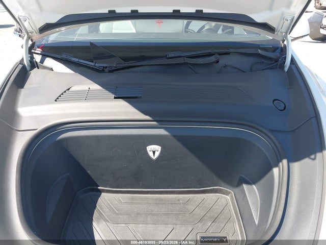 Продаж на аукціоні авто 2021 Tesla Model Y Standard Range, vin: 5YJYGDED3MF123395, номер лоту: 46193895