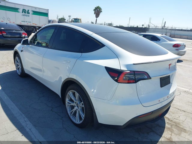 Продаж на аукціоні авто 2021 Tesla Model Y Standard Range, vin: 5YJYGDED3MF123395, номер лоту: 46193895