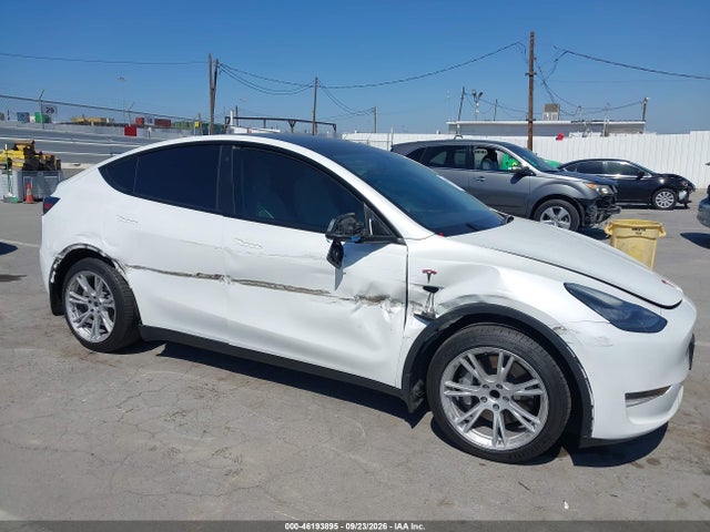 Продаж на аукціоні авто 2021 Tesla Model Y Standard Range, vin: 5YJYGDED3MF123395, номер лоту: 46193895