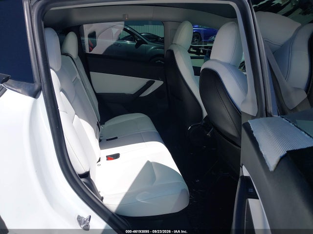 Продаж на аукціоні авто 2021 Tesla Model Y Standard Range, vin: 5YJYGDED3MF123395, номер лоту: 46193895