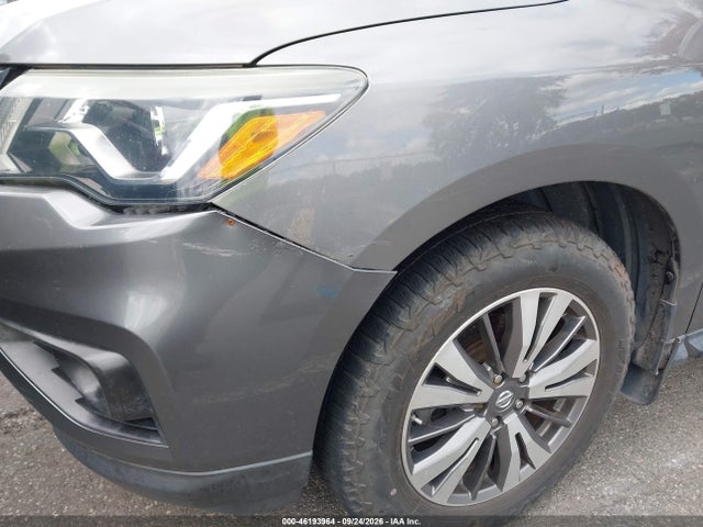 46193964 :رقم المزاد ، 5N1DR2MN1HC656030 vin ، 2017 Nissan Pathfinder Sv مزاد بيع