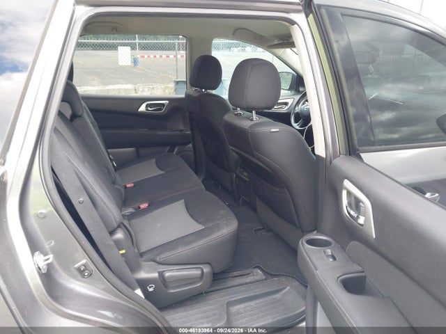46193964 :رقم المزاد ، 5N1DR2MN1HC656030 vin ، 2017 Nissan Pathfinder Sv مزاد بيع