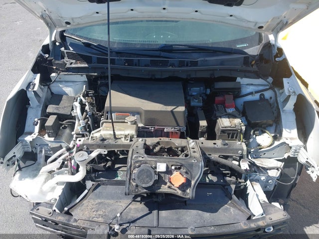 1N4AZ1CP4KC311088 Nissan LEAF SV