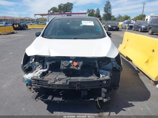 1N4AZ1CP4KC311088 Nissan LEAF SV