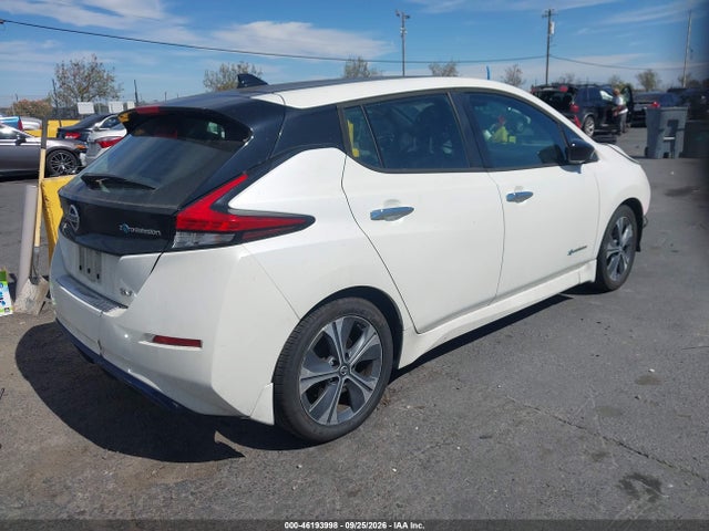 1N4AZ1CP4KC311088 Nissan LEAF SV
