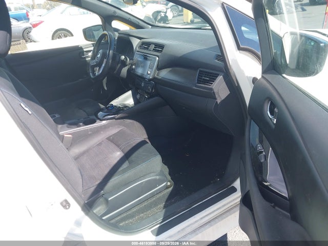 1N4AZ1CP4KC311088 Nissan LEAF SV