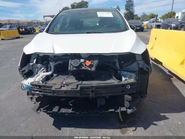 1N4AZ1CP4KC311088 Nissan LEAF SV