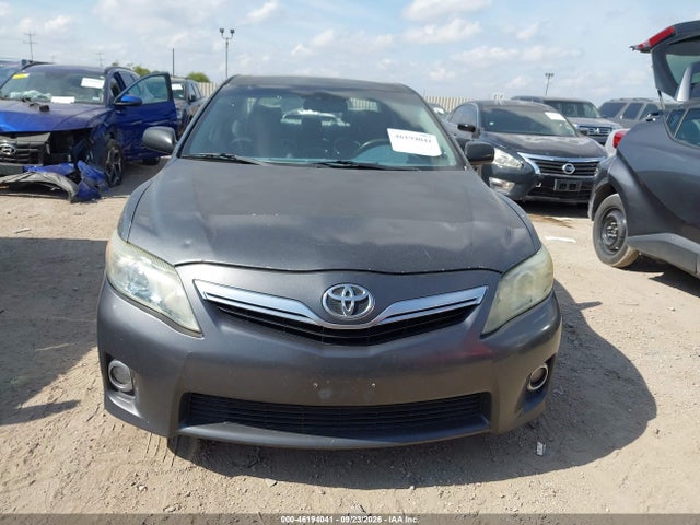 46194041 :رقم المزاد ، 4T1BB3EK3BU136208 vin ، 2011 Toyota Camry Hybrid مزاد بيع