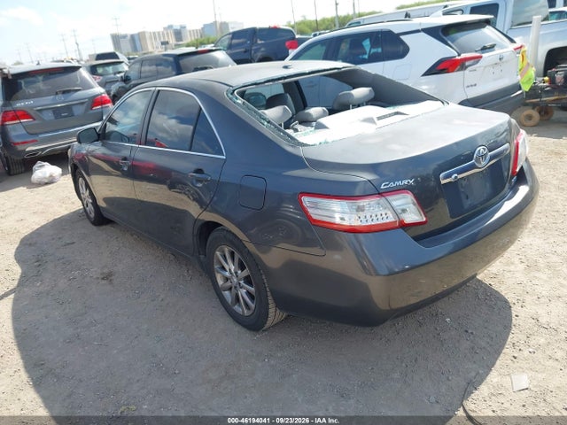 46194041 :رقم المزاد ، 4T1BB3EK3BU136208 vin ، 2011 Toyota Camry Hybrid مزاد بيع