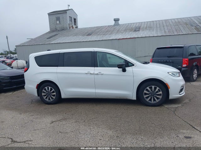 2024 Chrysler Pacifica Hybrid მანქანა იყიდება აუქციონზე, vin: 2C4RC1S79RR170861, აუქციონის ნომერი: 46194185