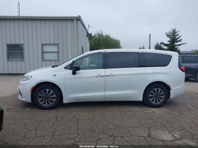 2024 Chrysler Pacifica Hybrid მანქანა იყიდება აუქციონზე, vin: 2C4RC1S79RR170861, აუქციონის ნომერი: 46194185