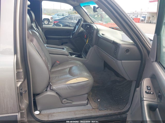 46194262 :رقم المزاد ، 3GNFK16Z03G325822 vin ، 2003 Chevrolet Suburban 1500 Ls مزاد بيع