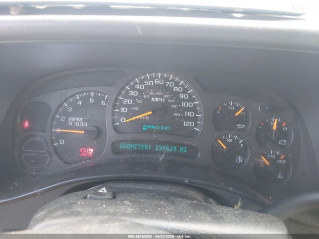 46194262 :رقم المزاد ، 3GNFK16Z03G325822 vin ، 2003 Chevrolet Suburban 1500 Ls مزاد بيع