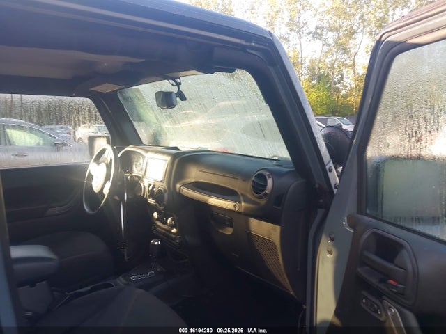 46194280 :رقم المزاد ، 1C4BJWDGXFL734412 vin ، 2015 Jeep Wrangler Unlimited Sport مزاد بيع
