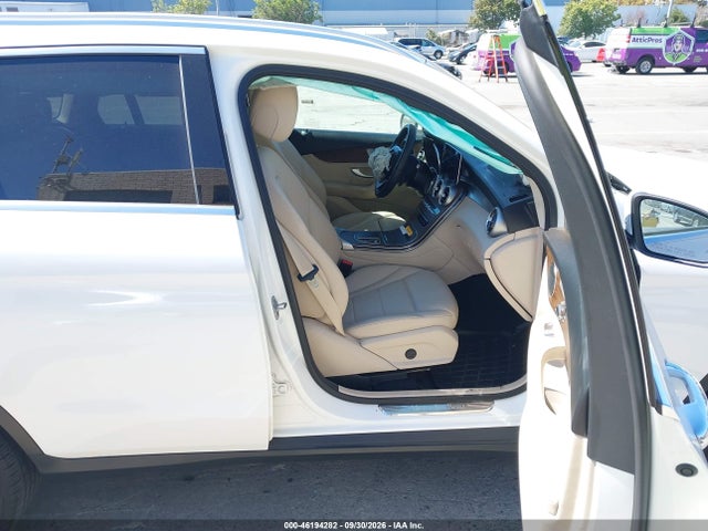 W1N0G8EB0NV360618 Mercedes-Benz Glc 300 4matic Suv