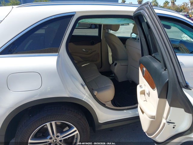 W1N0G8EB0NV360618 Mercedes-Benz Glc 300 4matic Suv