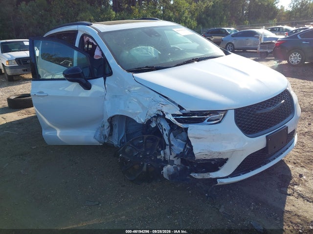 2025 Chrysler Pacifica Limited მანქანა იყიდება აუქციონზე, vin: 2C4RC1GG5SR584735, აუქციონის ნომერი: 46194296
