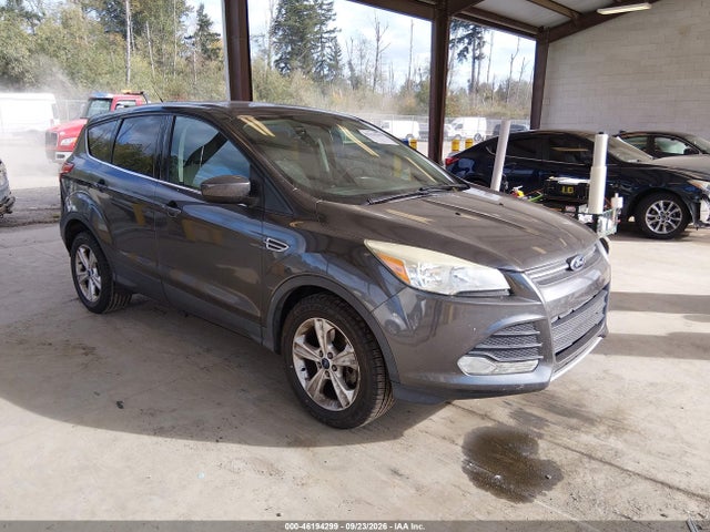 46194299 :رقم المزاد ، 1FMCU9GX8FUB37046 vin ، 2015 Ford Escape Se مزاد بيع