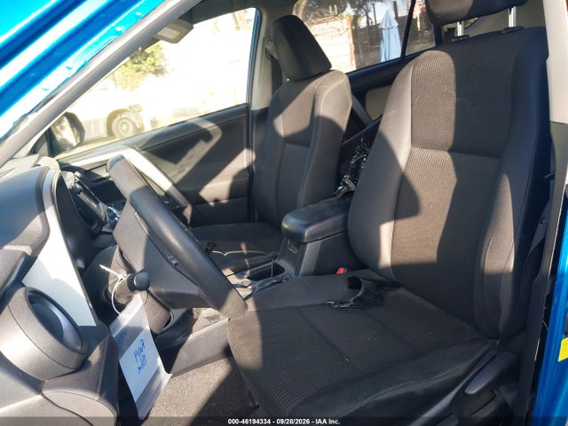 2017 Toyota Rav4 Le მანქანა იყიდება აუქციონზე, vin: JTMZFREV3HJ703273, აუქციონის ნომერი: 46194334