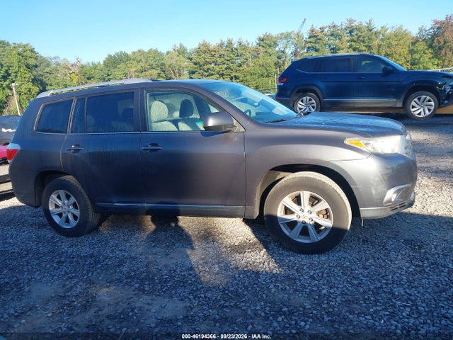 2012 Toyota Highlander Base V6 მანქანა იყიდება აუქციონზე, vin: 5TDBK3EH0CS113161, აუქციონის ნომერი: 46194366