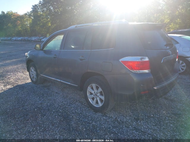 2012 Toyota Highlander Base V6 მანქანა იყიდება აუქციონზე, vin: 5TDBK3EH0CS113161, აუქციონის ნომერი: 46194366