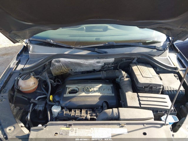 WVGAV7AXXFW599498 Volkswagen TIGUAN S