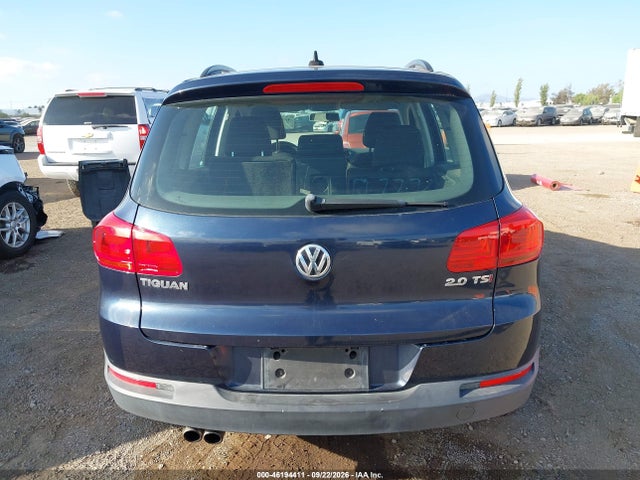 WVGAV7AXXFW599498 Volkswagen TIGUAN S
