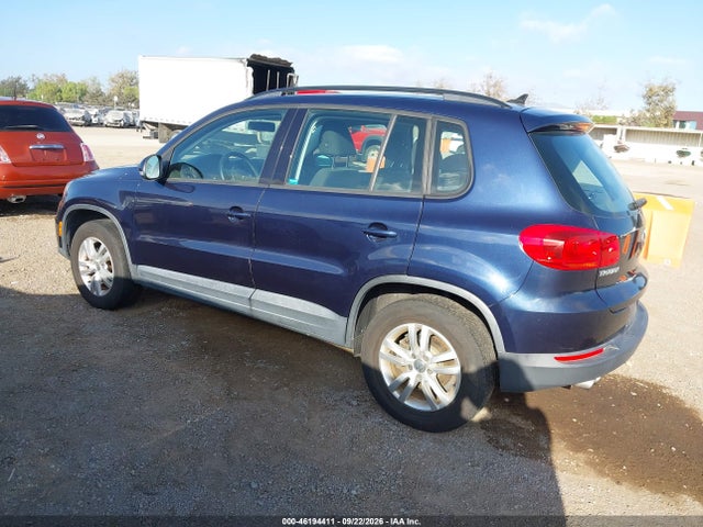 WVGAV7AXXFW599498 Volkswagen TIGUAN S