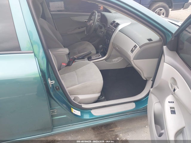 46194429 :رقم المزاد ، 2T1BU4EE2AC385285 vin ، 2010 Toyota Corolla Le مزاد بيع