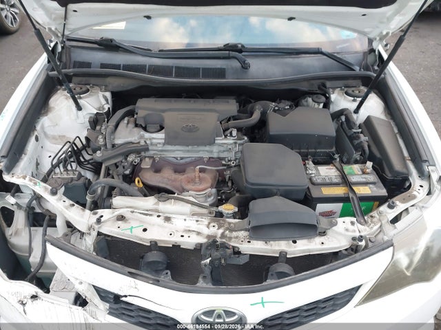 46194554 :رقم المزاد ، 4T1BF1FKXCU521631 vin ، 2012 Toyota Camry Se مزاد بيع