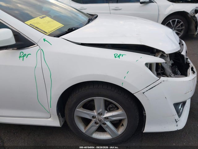 46194554 :رقم المزاد ، 4T1BF1FKXCU521631 vin ، 2012 Toyota Camry Se مزاد بيع