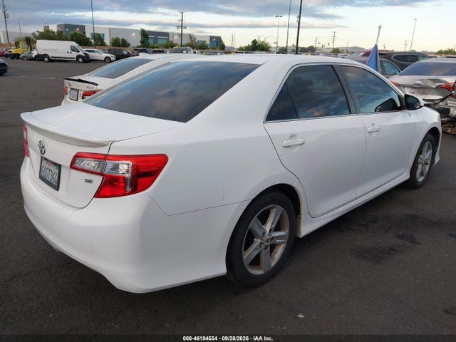 46194554 :رقم المزاد ، 4T1BF1FKXCU521631 vin ، 2012 Toyota Camry Se مزاد بيع