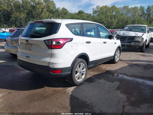 46194604 :رقم المزاد ، 1FMCU0F77HUC38420 vin ، 2017 Ford Escape S مزاد بيع