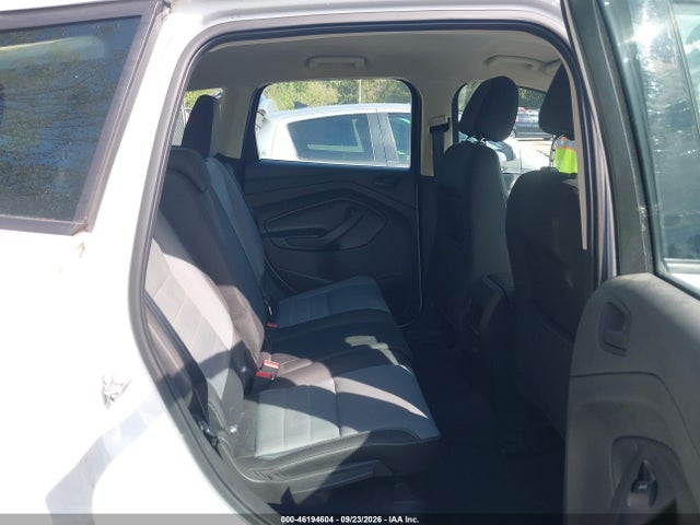 46194604 :رقم المزاد ، 1FMCU0F77HUC38420 vin ، 2017 Ford Escape S مزاد بيع
