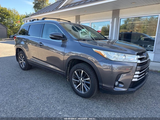 2017 Toyota Highlander Xle მანქანა იყიდება აუქციონზე, vin: 5TDJZRFH1HS509082, აუქციონის ნომერი: 46194674