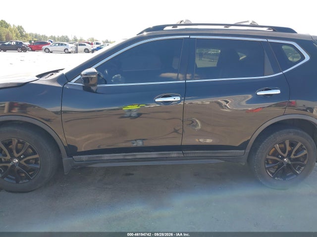 Продаж на аукціоні авто 2017 Nissan Rogue Sv, vin: 5N1AT2MV9HC809399, номер лоту: 46194742