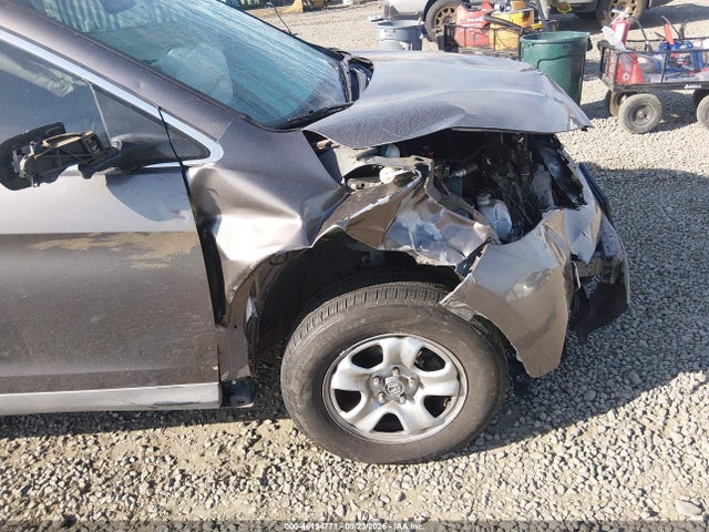 Honda CR-V LX 2014 2HKRM3H32EH523641 Image 19