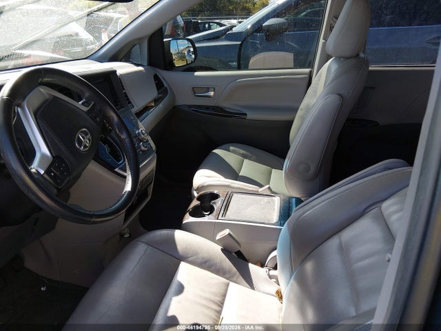 Продаж на аукціоні авто 2017 Toyota Sienna Xle 8 Passenger, vin: 5TDYZ3DC2HS773298, номер лоту: 46194795