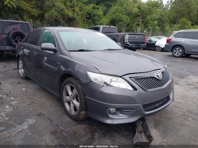 46194891 :رقم المزاد ، 4T1BF3EK7BU142677 vin ، 2011 Toyota Camry Se مزاد بيع