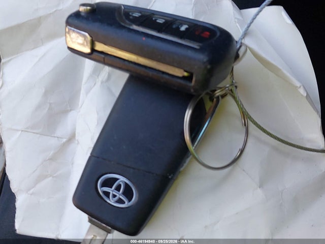 46194940 :رقم المزاد ، 5YFEPMAE8MP161940 vin ، 2021 Toyota Corolla Le مزاد بيع