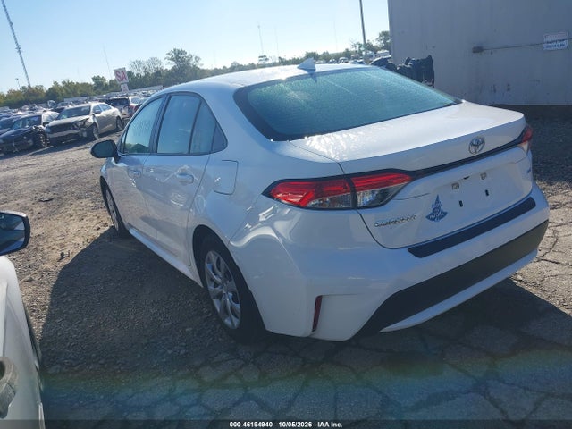46194940 :رقم المزاد ، 5YFEPMAE8MP161940 vin ، 2021 Toyota Corolla Le مزاد بيع