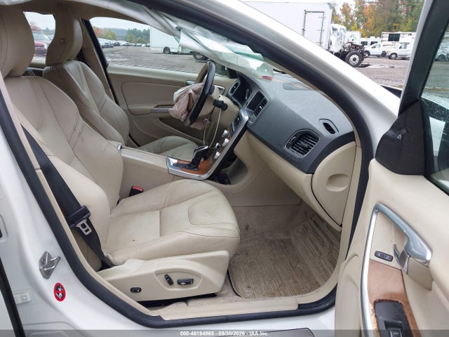 Продаж на аукціоні авто 2016 Volvo S60 Inscription T5 Premier, vin: LYV612TK0GB094040, номер лоту: 46194965